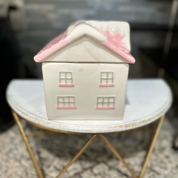 New Ceramic Peppermint & Pine Pink Christmas House Cookie Jar Canister Gift - Picture 2 of 8